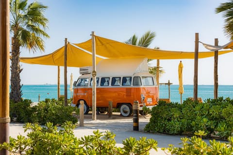Bab Al Nojoum Hudayriyat Camp Terrain de camping /
station de camping-car in Abu Dhabi