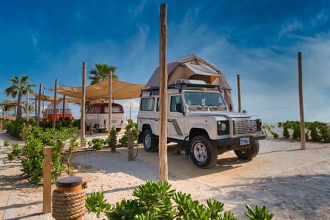 Bab Al Nojoum Hudayriyat Camp Camping /
Complejo de autocaravanas in Abu Dhabi