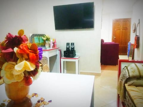 Nice apartment near the train station Condo in Meknes