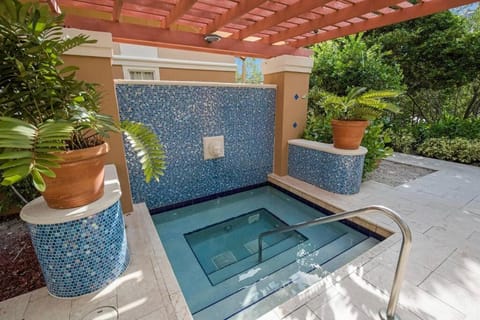Resort-like Home By Pmi Unit Aventura Condominio in Sunny Isles Beach