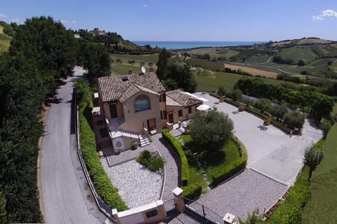 Property building, Day, Natural landscape, Bird's eye view, Street view