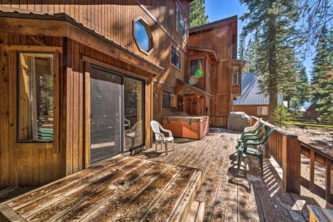 Alpenglow Large Tahoe Donner Home with Sauna Casa in Truckee