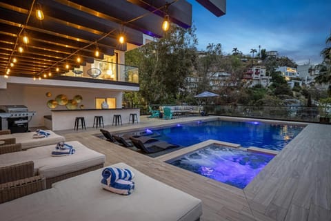Franklin Modern House in Beverly Hills