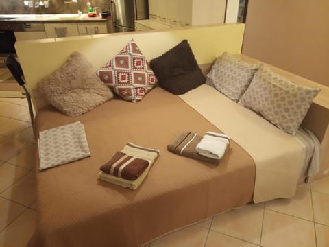 Bed, Living room, Seating area