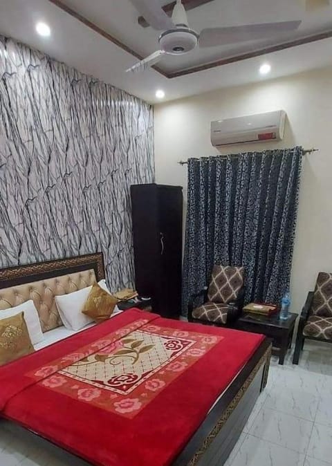 Decent Lodge Hotel Garden Town Chambre d’hôte in Lahore