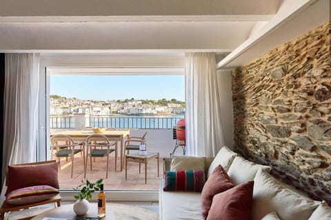 Natural landscape, View (from property/room), Balcony/Terrace, Living room, Sea view