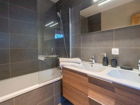 Duplex 4P à La Charmette, 3 Ch, 8 Pers, Balcon, Parking - FR-1-291-869 Apartment in Les Avanchers-Valmorel