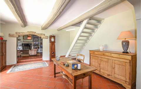 Nice Home In S,quentin-la-poterie With Outdoor Swimming Pool House in Uzes