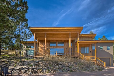 Modern Mtn-View Retreat about 2 Mi to Ski Resort! House in Angel Fire