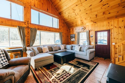 Mountain Chalet, Only 3 min to Sunday River ski lifts! Casa in Newry