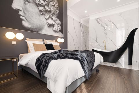 Photo of the whole room, Decorative detail, Bedroom, Bath