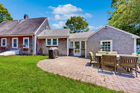 Ocean Bird Nest House in South Yarmouth