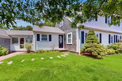 Ocean Bird Nest House in South Yarmouth