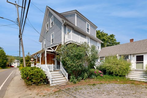 Snug Harbor II House in Boothbay Harbor