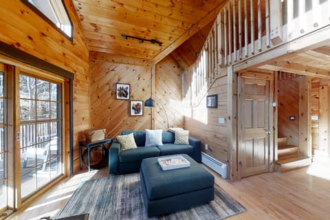 Beaver Run Cabin House in East Boothbay
