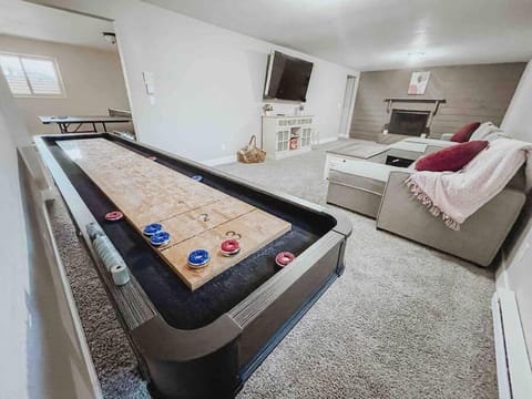 PET FRIENDLY/PING PONG/GAME ROOM!FAMILY GATHERING Casa in Black Forest