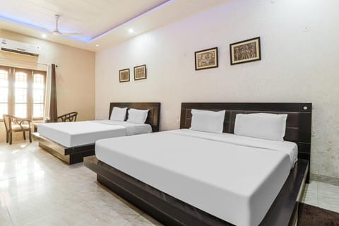 OYO Khalsa Homestay Hotel in Dehradun