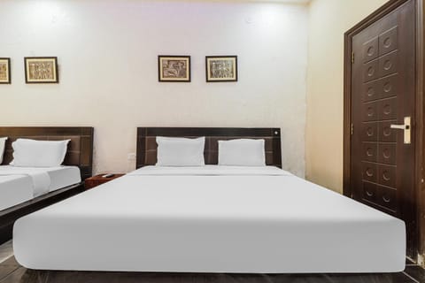 OYO Khalsa Homestay Hotel in Dehradun