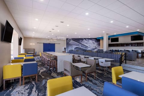 Hawthorn Extended Stay by Wyndham Wichita Airport Hotel in Wichita