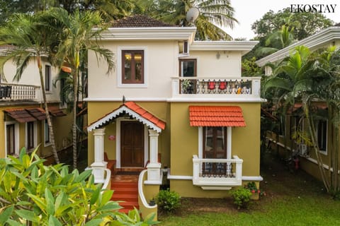 Property building, Spring, Day, Garden, Garden view