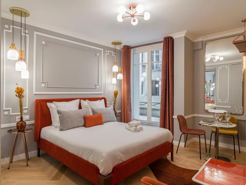 The Orange Haussmann Apartment in Saint-Cloud