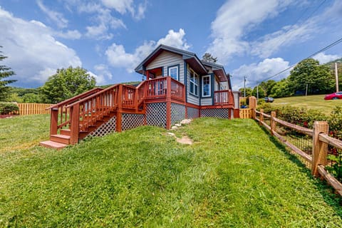 Base Camp Lodge House in Sugar Mountain