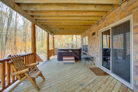 Serenity Now Cabin with Fire Pit and Game Room! Cabin in Ohio