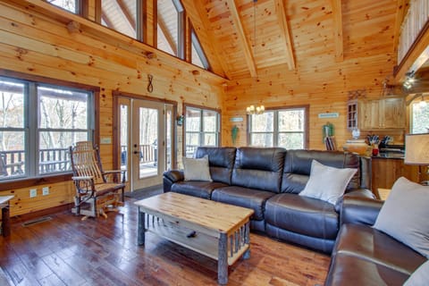 Serenity Now Cabin with Fire Pit and Game Room! Cabin in Ohio