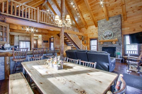 Serenity Now Cabin with Fire Pit and Game Room! Cabin in Ohio