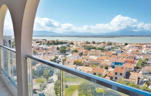 Nice Apartment In Canet En Roussillon With 3 Bedrooms Condo in Canet-en-Roussillon