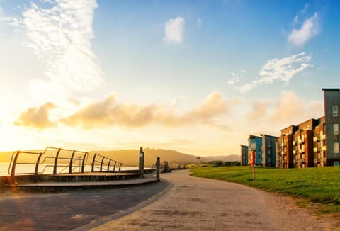 Sea view apartment at the beach! Apartment in Wales