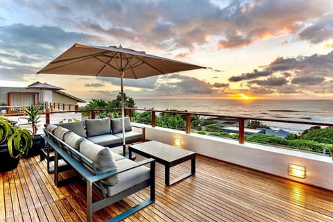 Patio, Day, Natural landscape, View (from property/room), Balcony/Terrace, Seating area, Sea view, Sunrise, Sunset