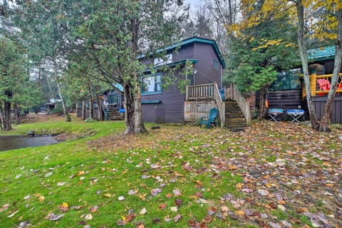 Pet-Friendly Adirondack Cabin with On-Site Lake Casa in Upper Saranac Lake