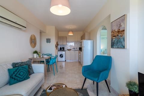 Sunny 2-BR Apartment in Mackenzie Condo in Larnaca