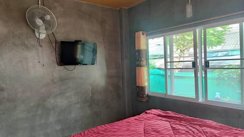 Bed, Photo of the whole room, Bedroom, air conditioner