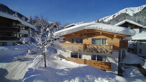 Property building, Natural landscape, Winter