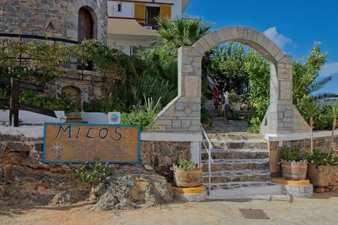 Milos Apartments Apartamento in Elounda