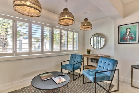 Studio in Camps Bay - 40m from beach Apartment in Camps Bay