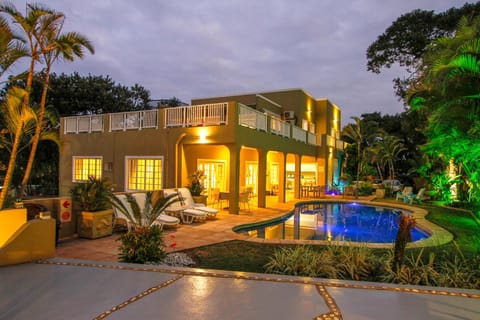 Caza Beach Guesthouse Bed and Breakfast in Umhlanga