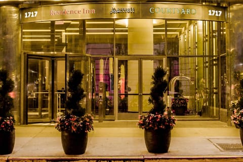 Courtyard by Marriott New York Manhattan/Central Park Hotel in Midtown