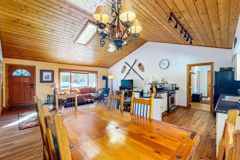 Ollie's Place House in Blue River