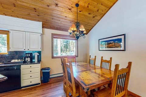 Ollie's Place House in Blue River