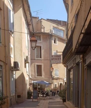 Property building, Street view