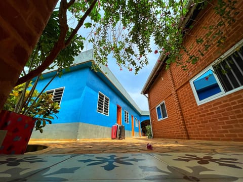 Maison Charlotte Forever Chambre d'hôtes chez un couple belgo togolais Urlaubsunterkunft in Lomé