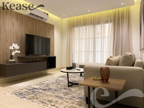 Communal lounge/ TV room, TV and multimedia, Living room, Seating area, Evening entertainment