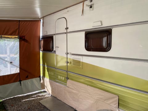 Trailer, Esporte e Amigos Luxury tent in Atibaia