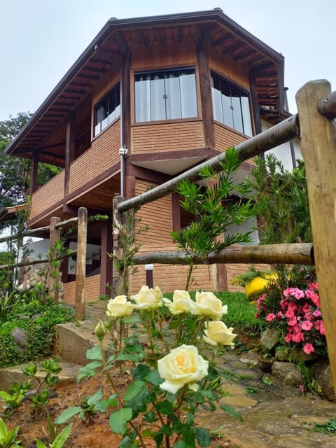 Chale El Shaday Bed and Breakfast in Visconde de Mauá