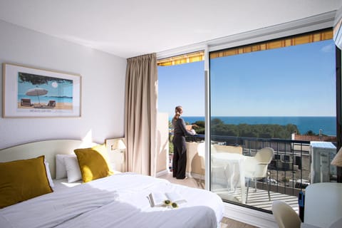 Bedroom, Sea view