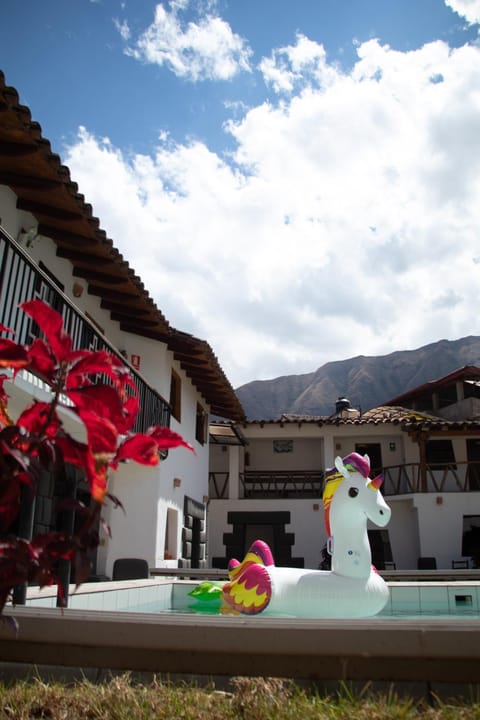 Hana'q Hostel en el Valle sagrado, junto al rió Vilcanota Bed and Breakfast in Urubamba