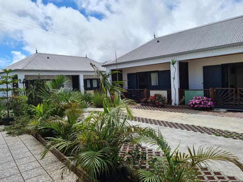 CHAMBRES ET TABLES D'HOTE DU VOYAGEUR Bed and Breakfast in Réunion